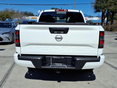 2024 Nissan Frontier SL