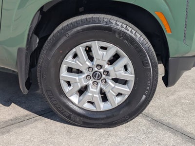 2024 Nissan Frontier SV