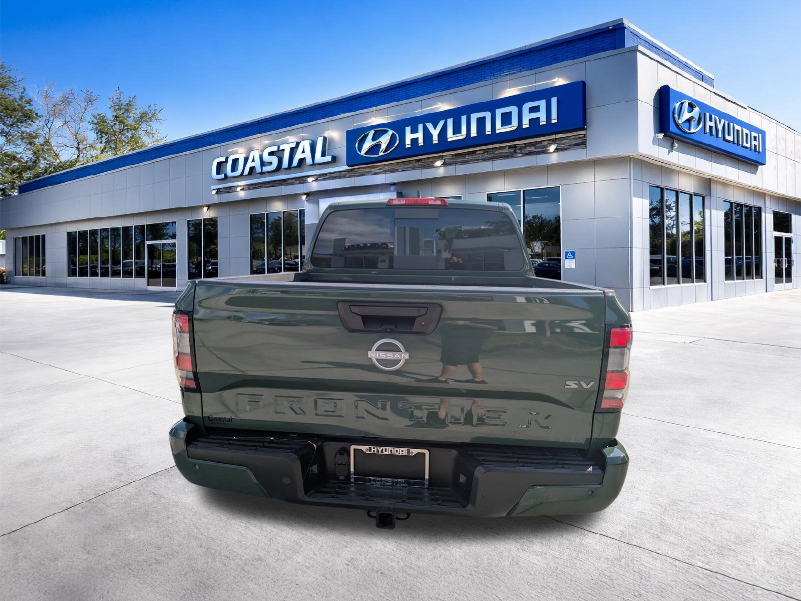 2024 Nissan Frontier SV