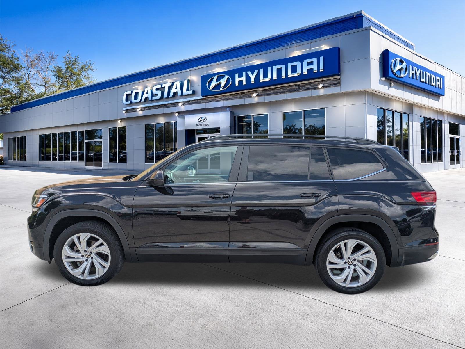 2022 Volkswagen Atlas 3.6L V6 SE w/Technology