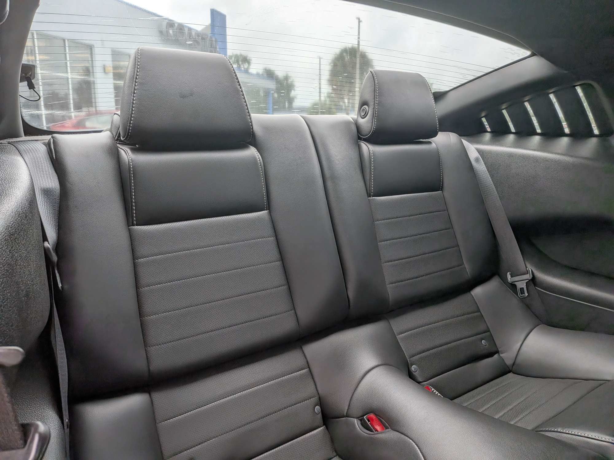 2013 Ford Mustang V6 Premium