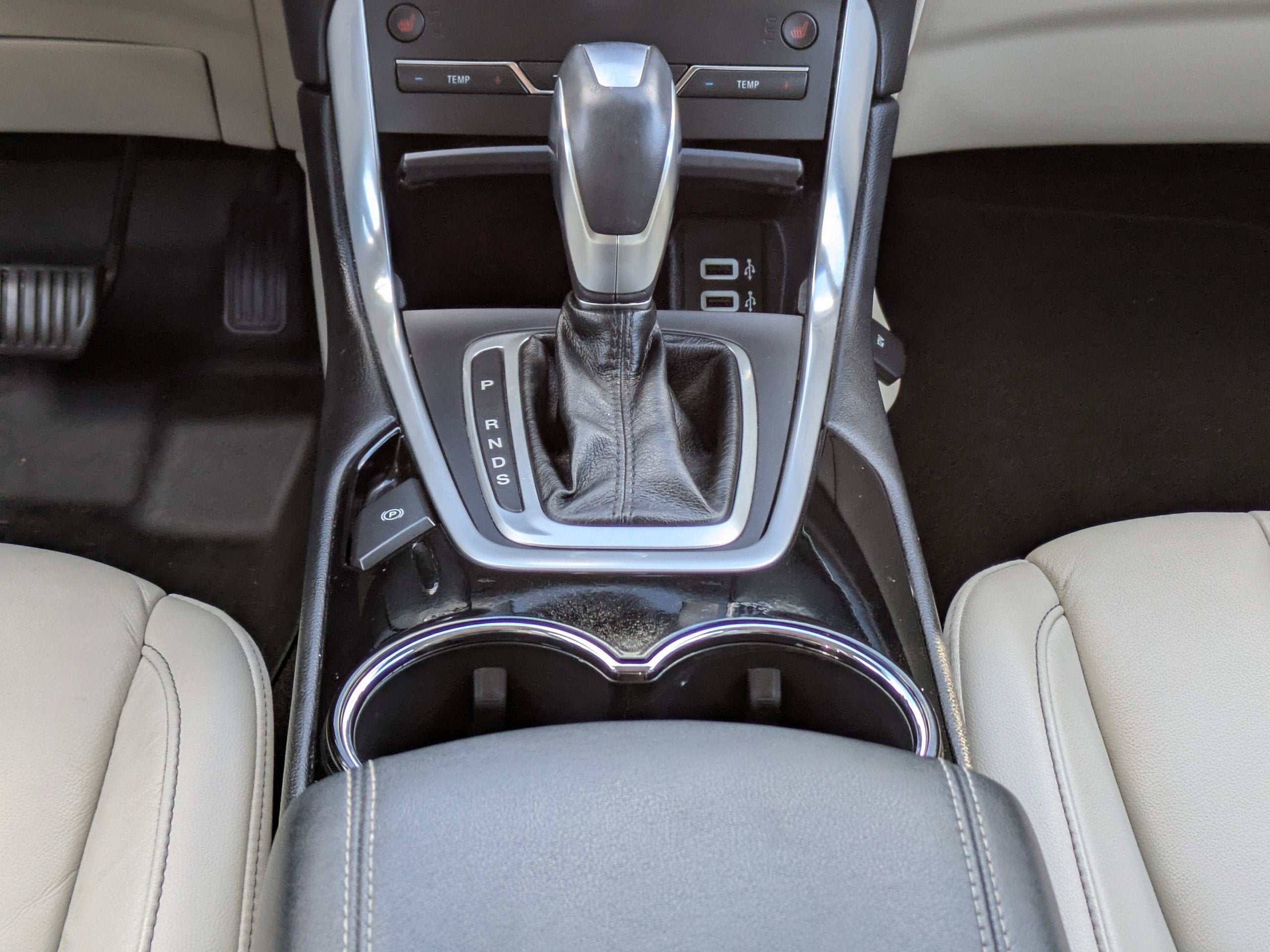 2016 Ford Edge Titanium