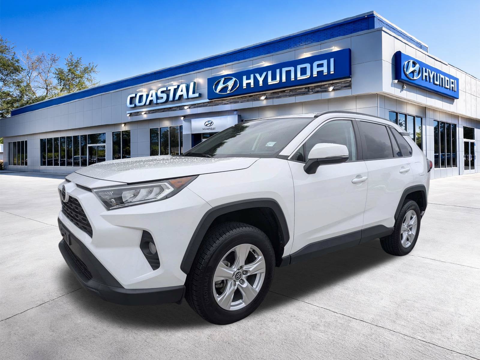 2020 Toyota RAV4 XLE