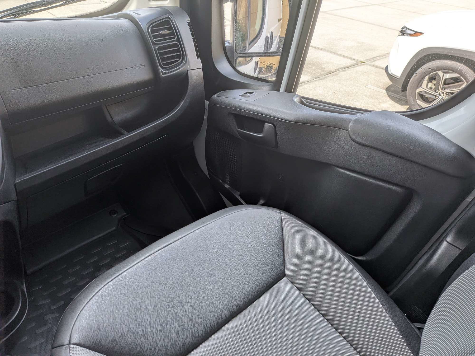 2024 RAM ProMaster Cargo Van Tradesman
