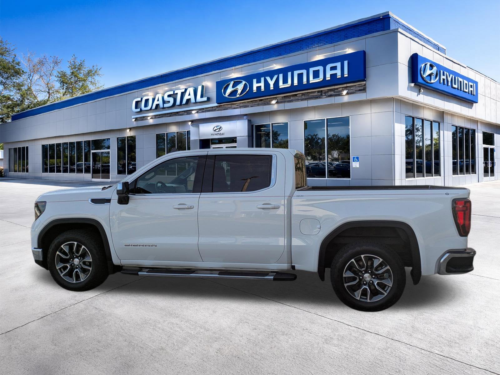 2023 GMC Sierra 1500 SLE - Photo 8