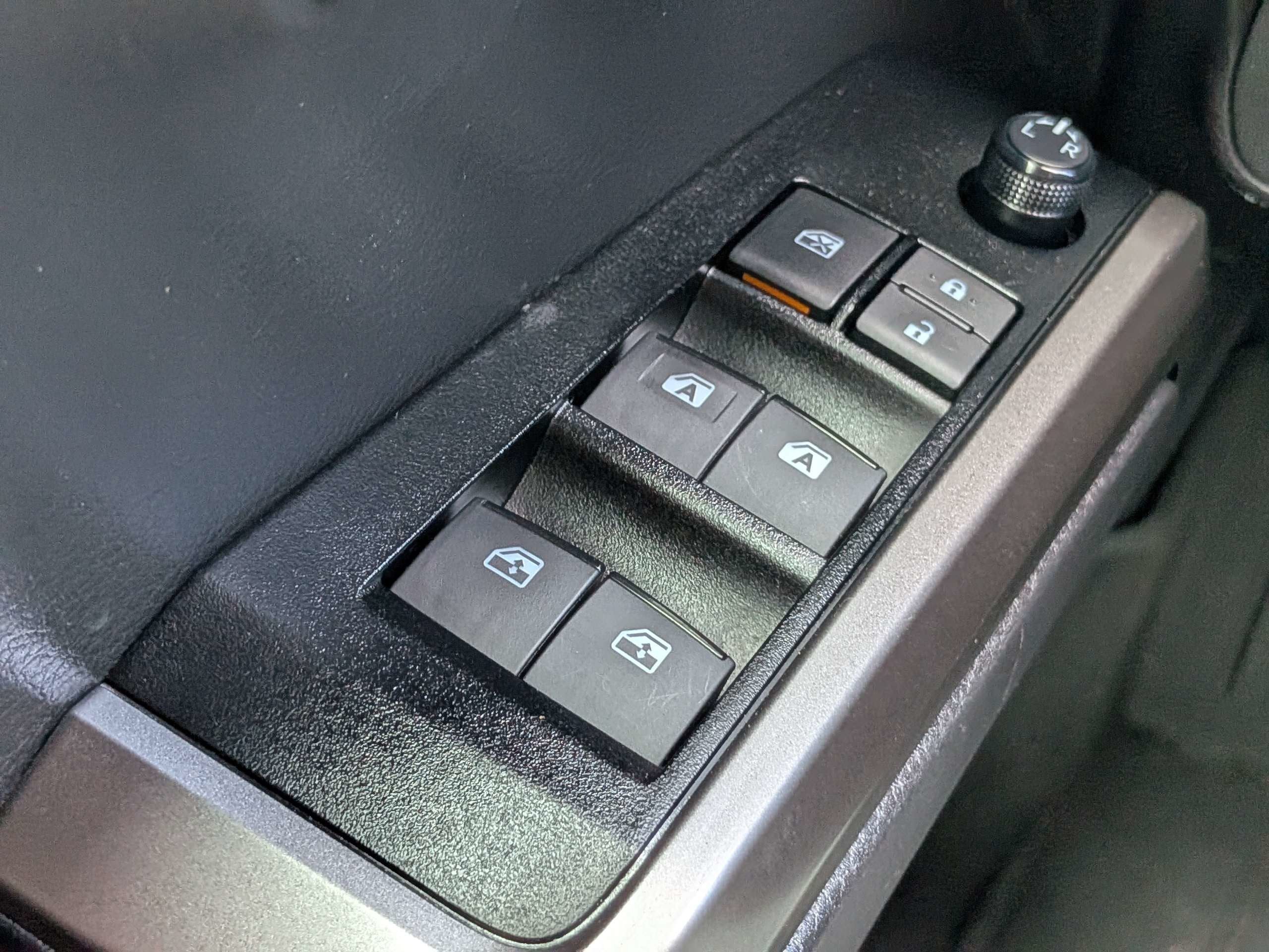 2023 Toyota Tacoma 4WD SR5