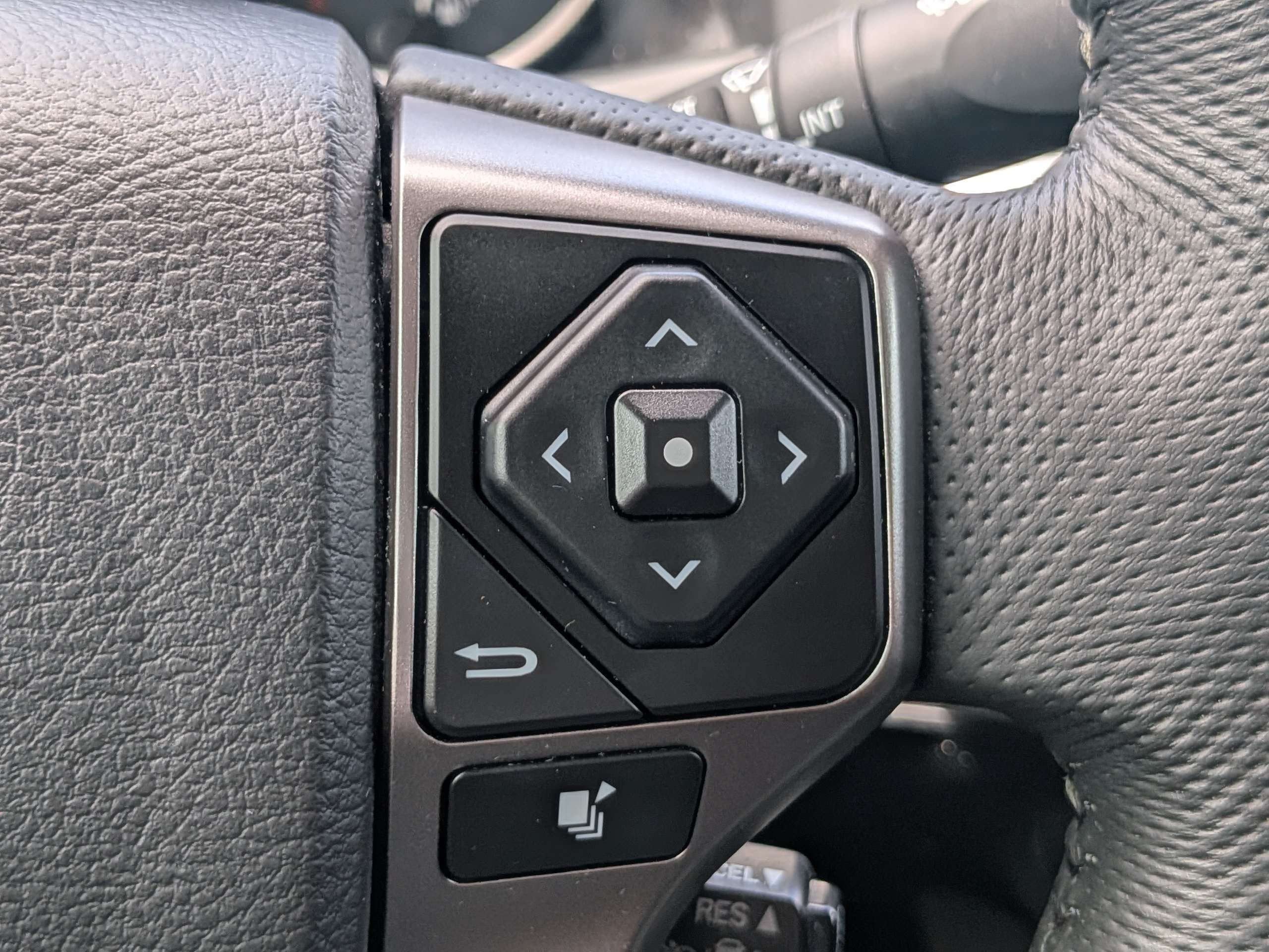 2023 Toyota Tacoma 4WD SR5