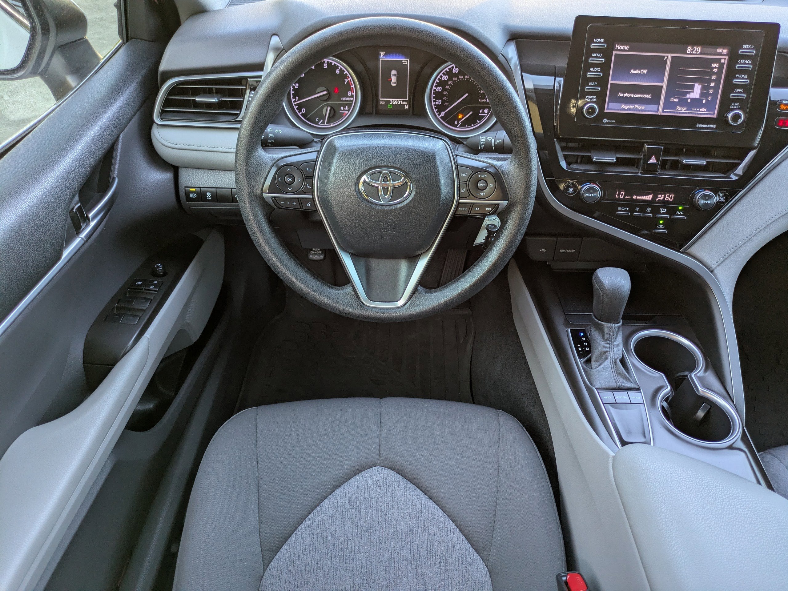 2023 Toyota Camry LE - Photo 16