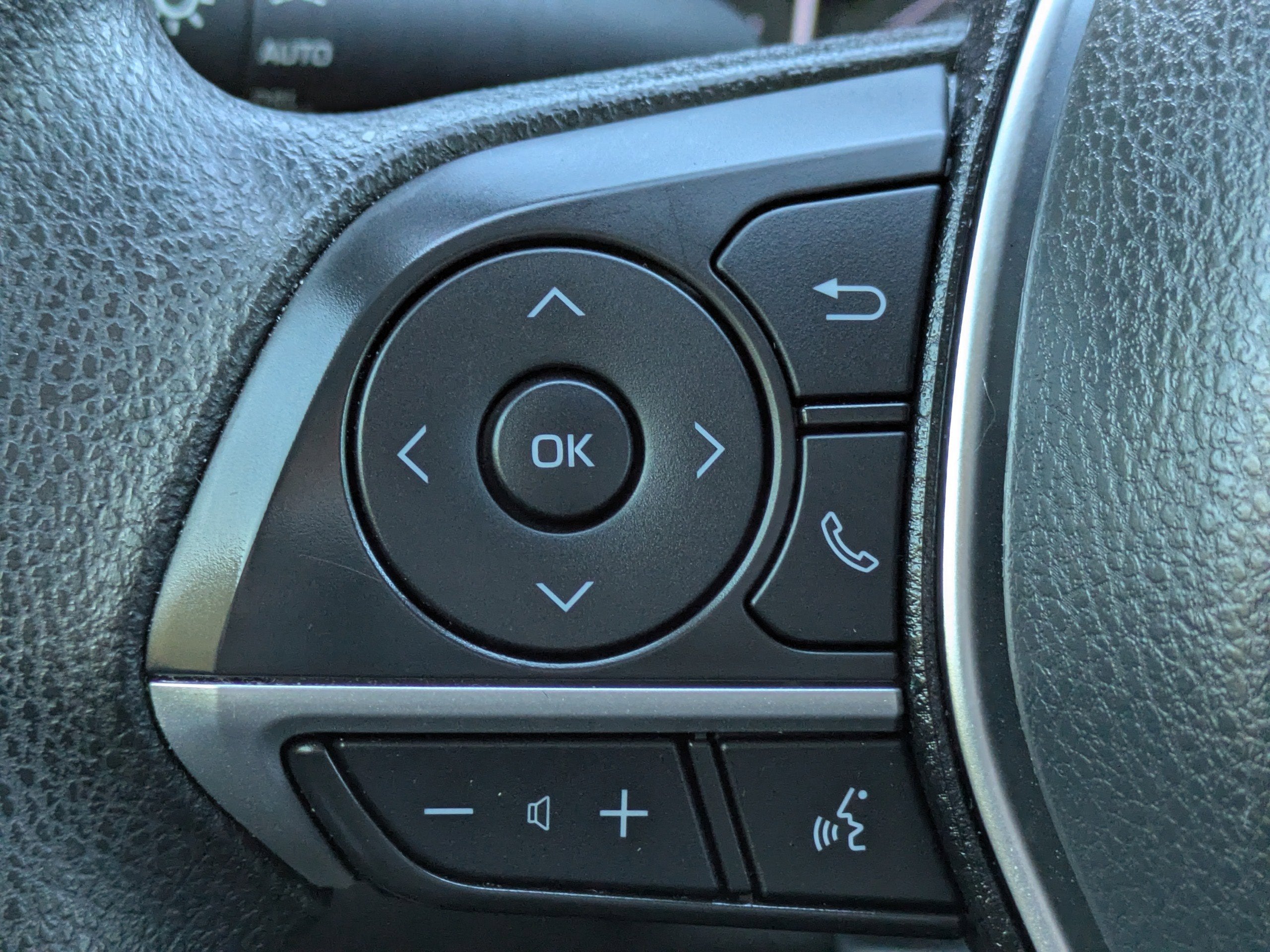 2023 Toyota Camry LE - Photo 24