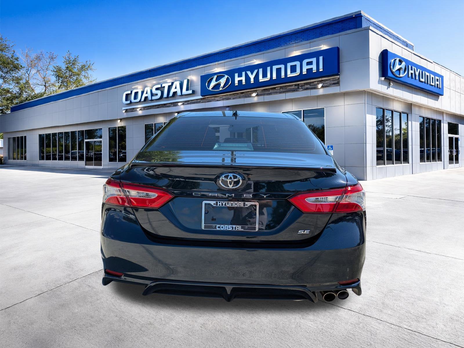 2020 Toyota Camry SE