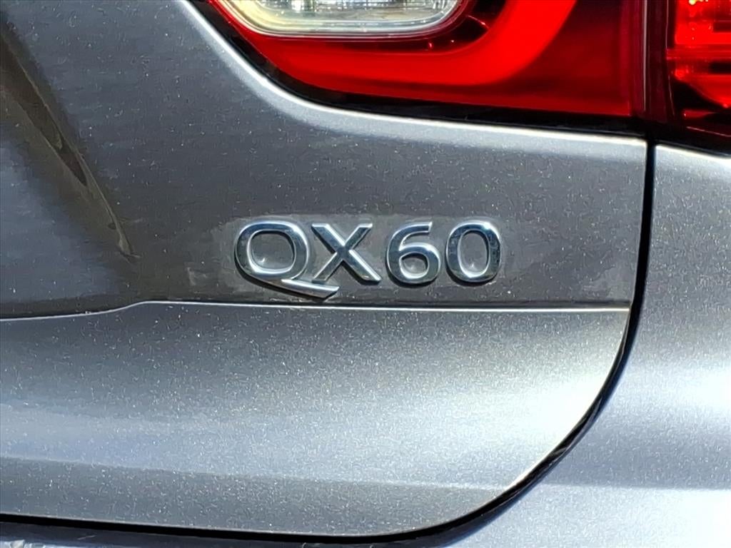 2016 INFINITI QX60 Base