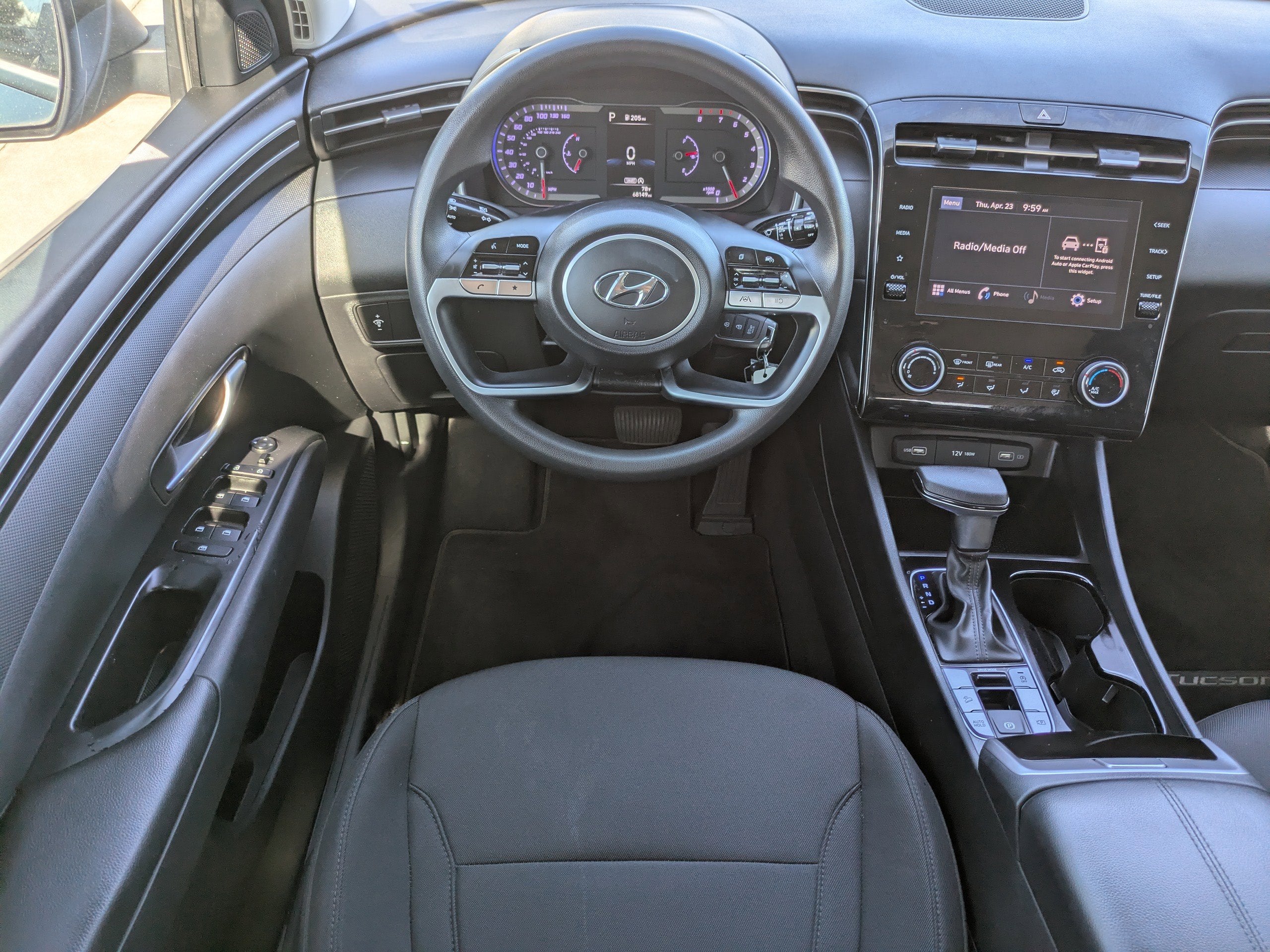 2022 Hyundai TUCSON SE