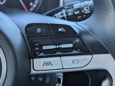 2022 Hyundai TUCSON SE
