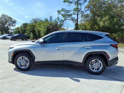 2026 Hyundai TUCSON SE