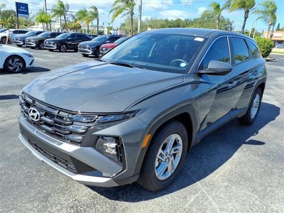 2026 Hyundai TUCSON SE