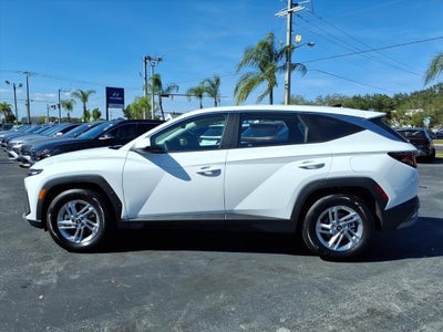 2026 Hyundai TUCSON SE