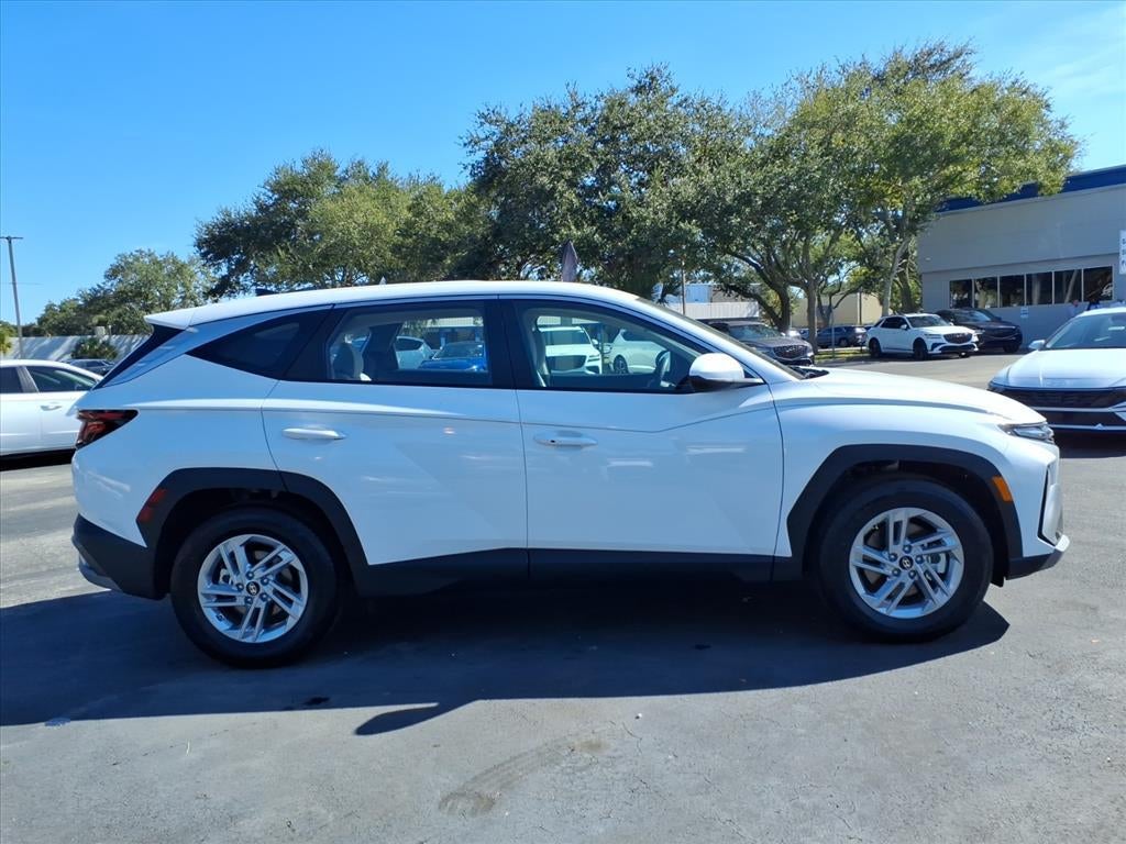 2026 Hyundai TUCSON SE