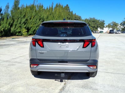 2026 Hyundai TUCSON SE