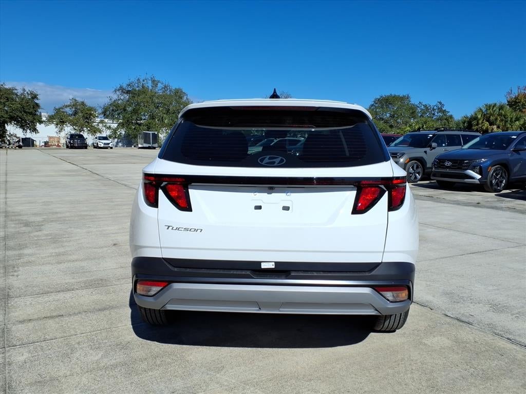 2026 Hyundai TUCSON SE