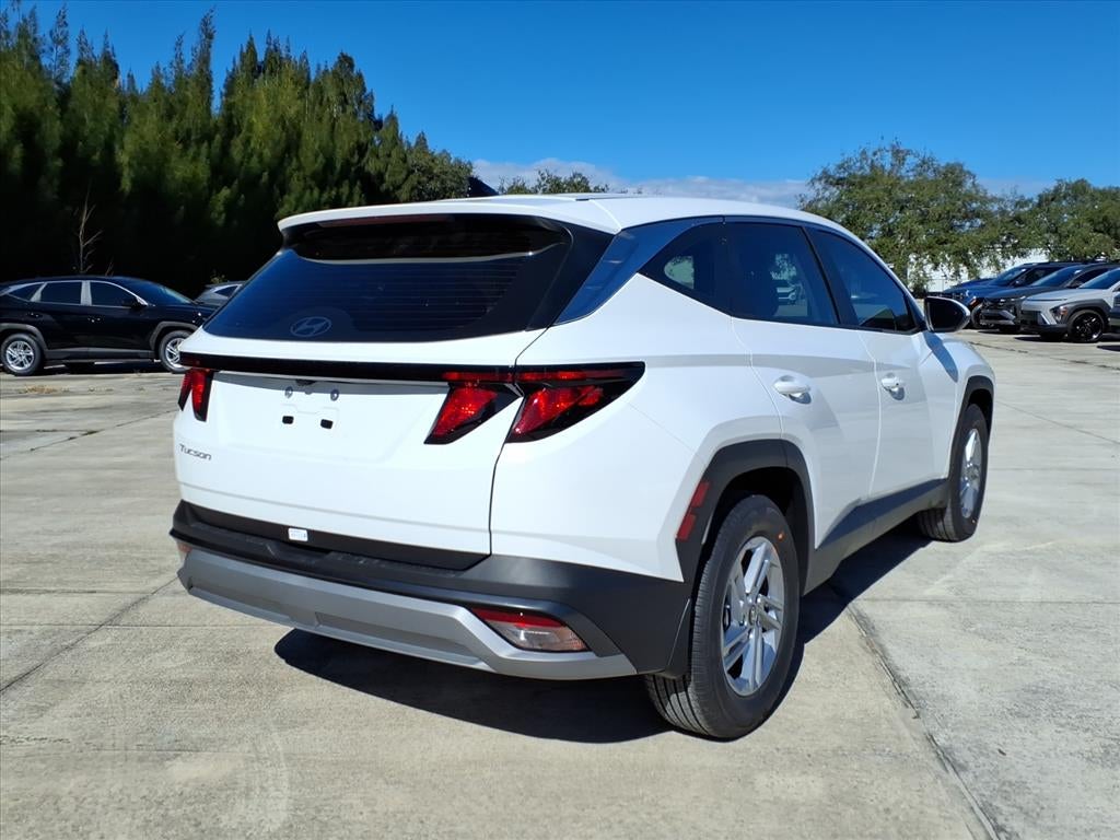 2026 Hyundai TUCSON SE
