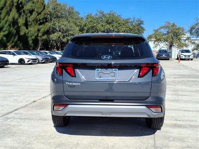 2026 Hyundai TUCSON SE