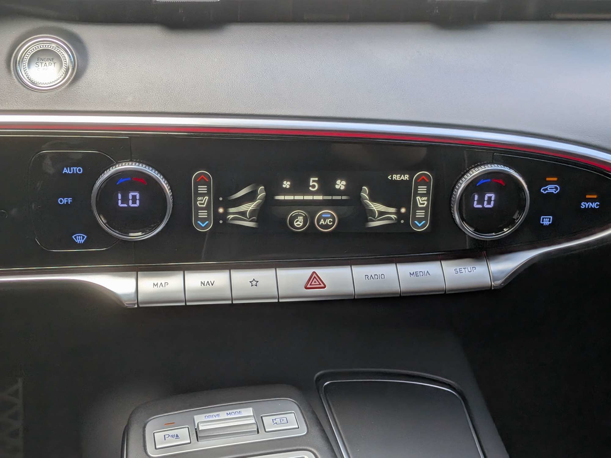 2024 Genesis GV70 2.5T