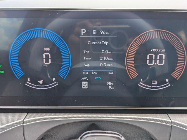 2027 Hyundai SANTA FE HYBRID SEL