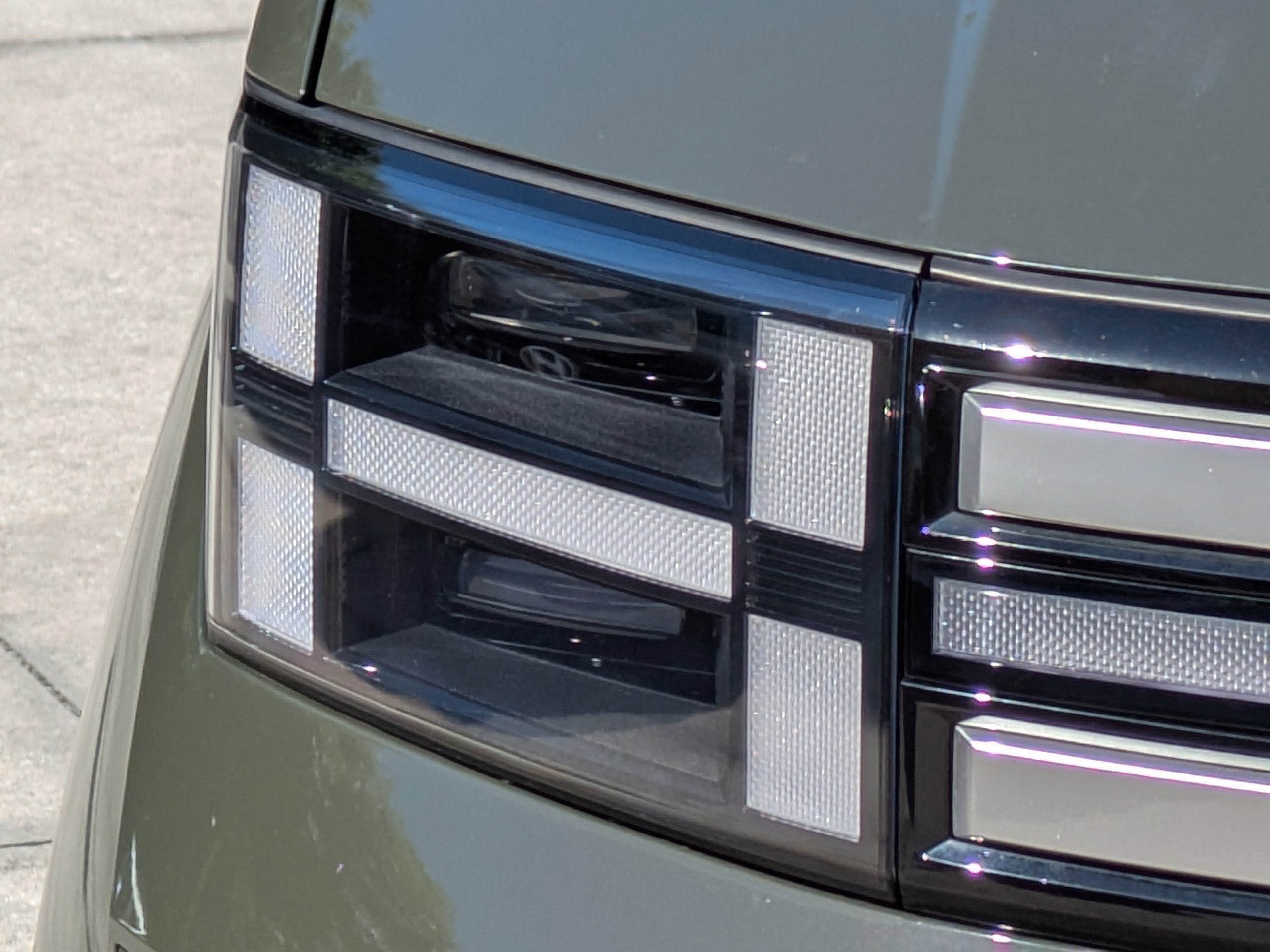 2024 Hyundai SANTA FE HYBRID SEL