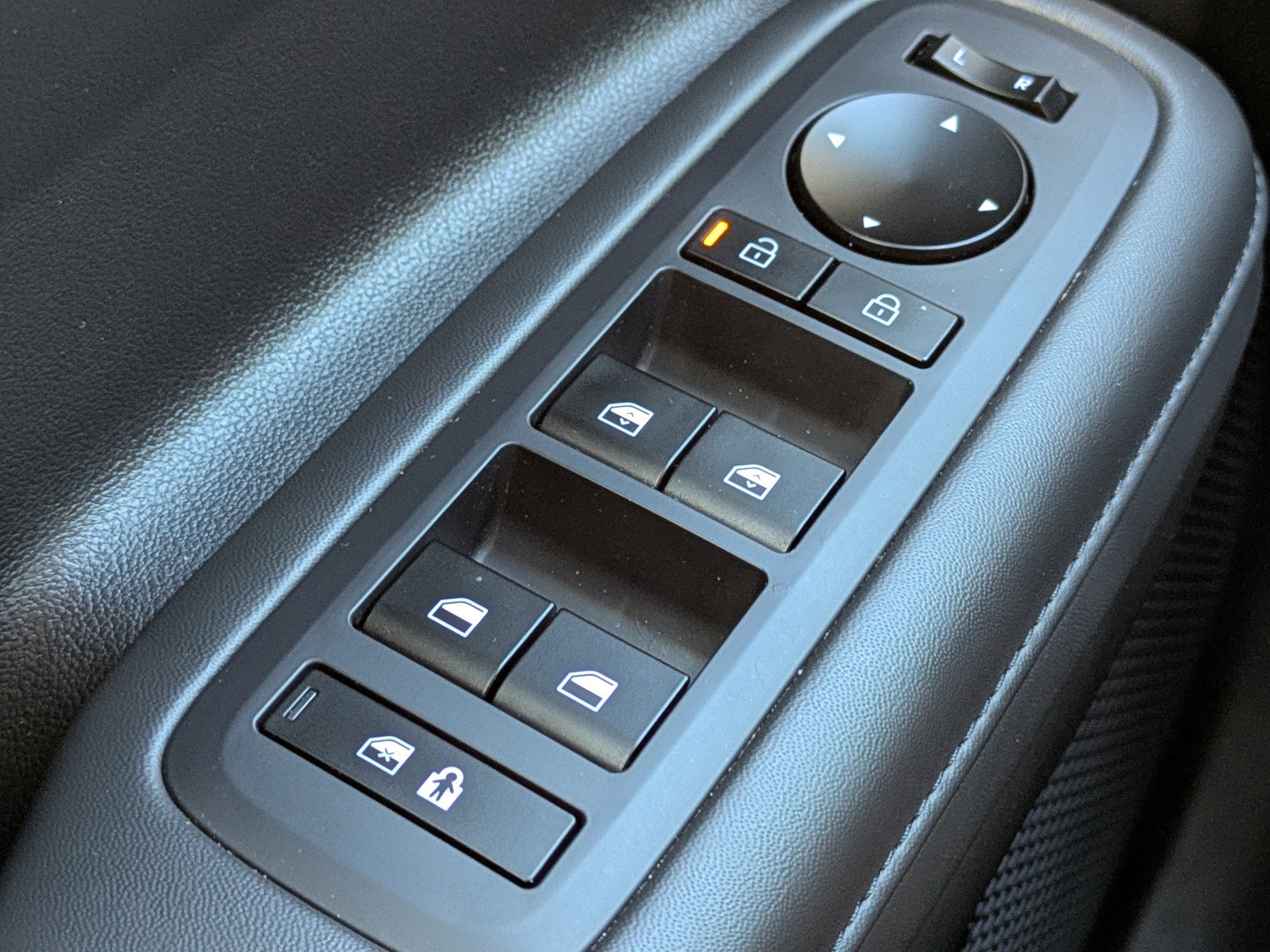 2024 Hyundai SANTA FE HYBRID SEL