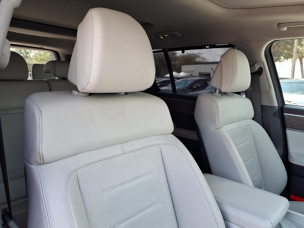 2024 Hyundai SANTA FE HYBRID Limited CERTIFIED