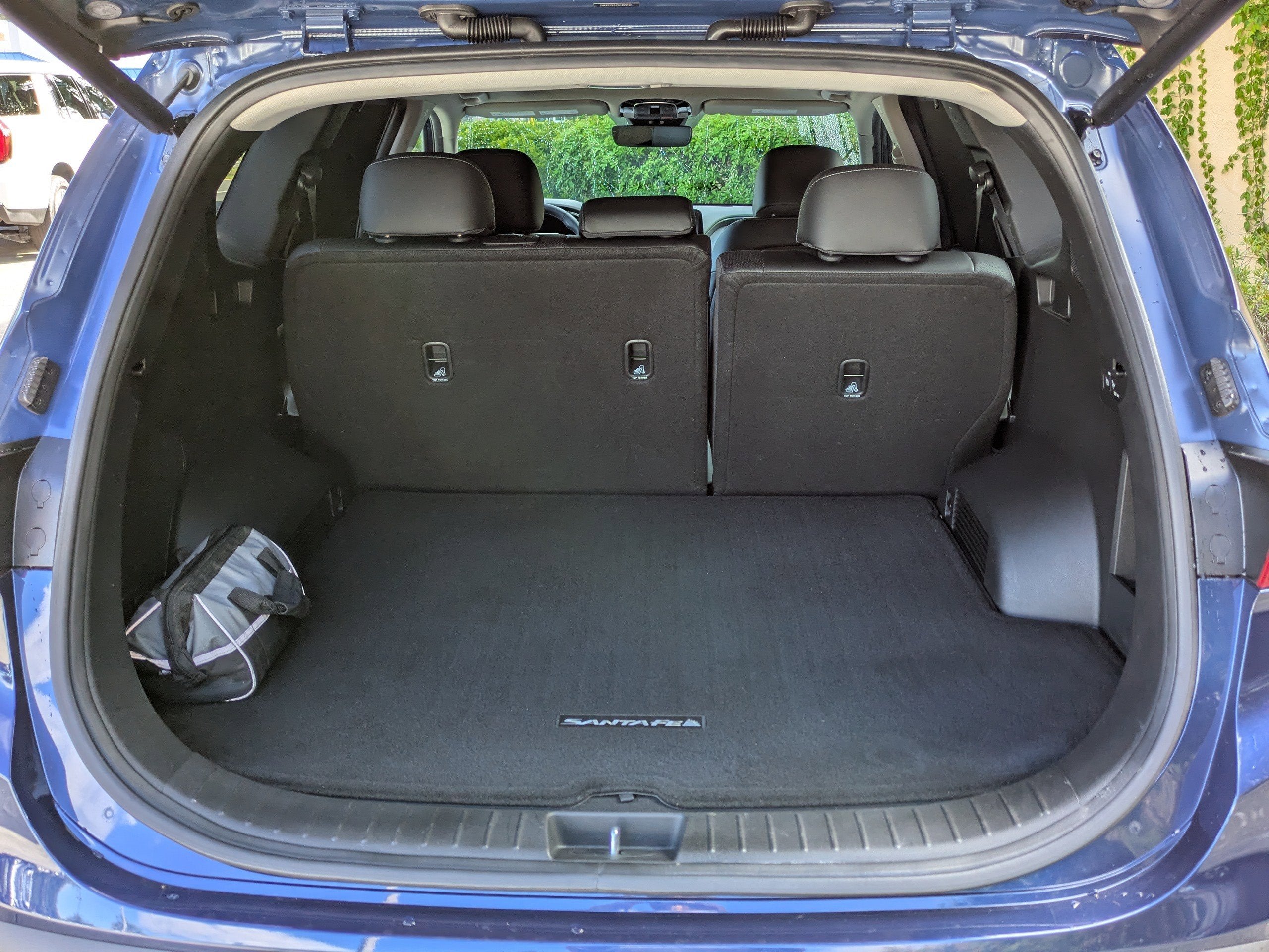 2023 Hyundai SANTA FE HYBRID SEL Premium