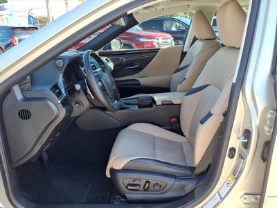 2019 Lexus ES 300h 300h Luxury