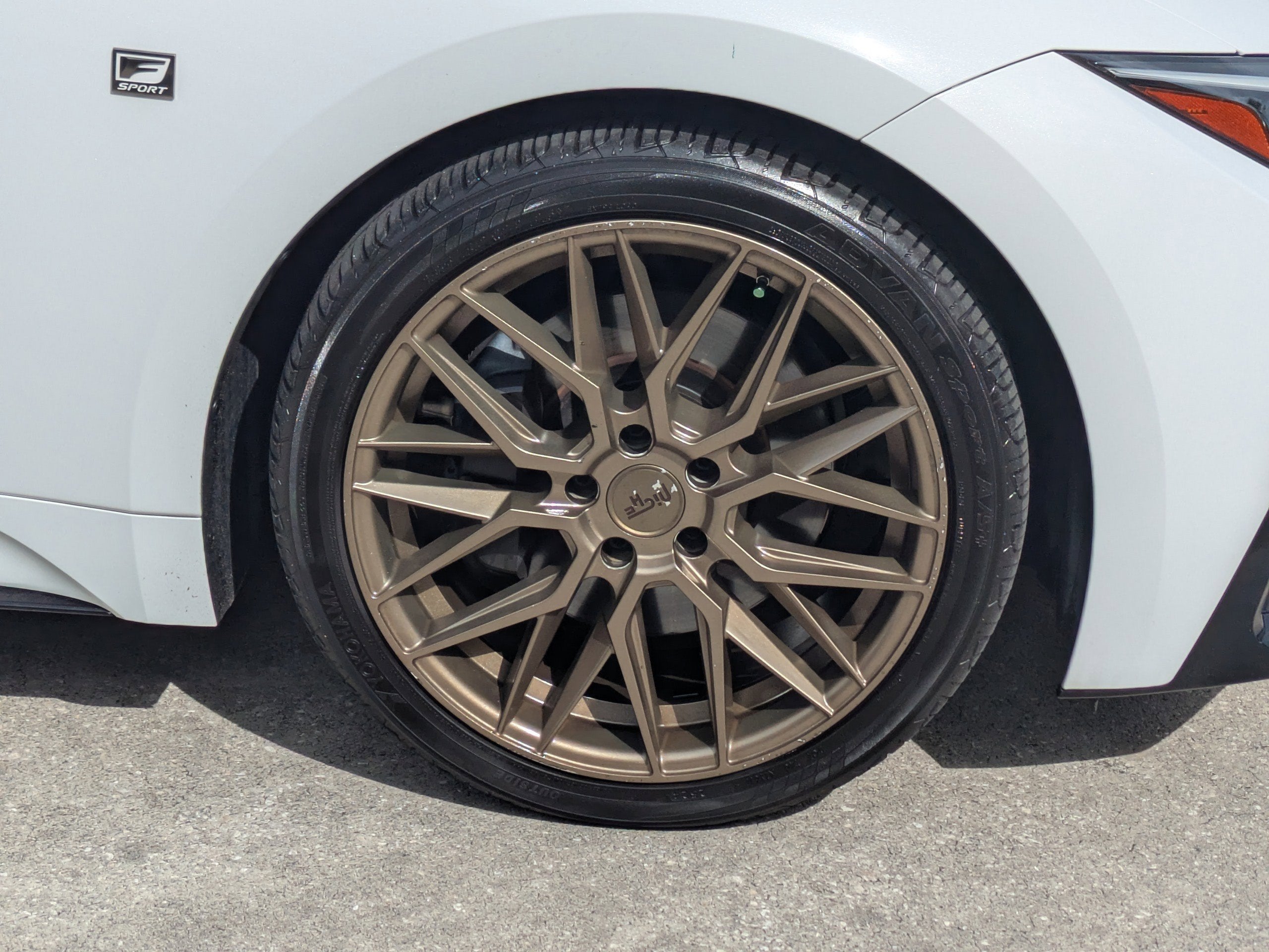 2022 Lexus IS 350 F SPORT - Photo 12