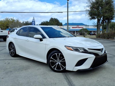 2018 Toyota Camry SE