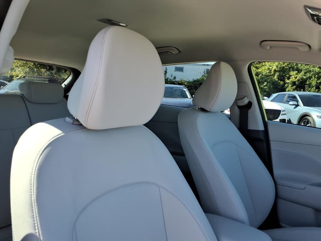 2026 Hyundai KONA SE