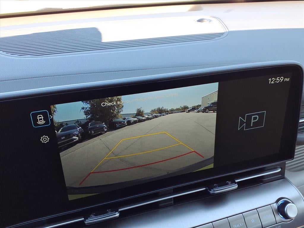 2026 Hyundai KONA SE