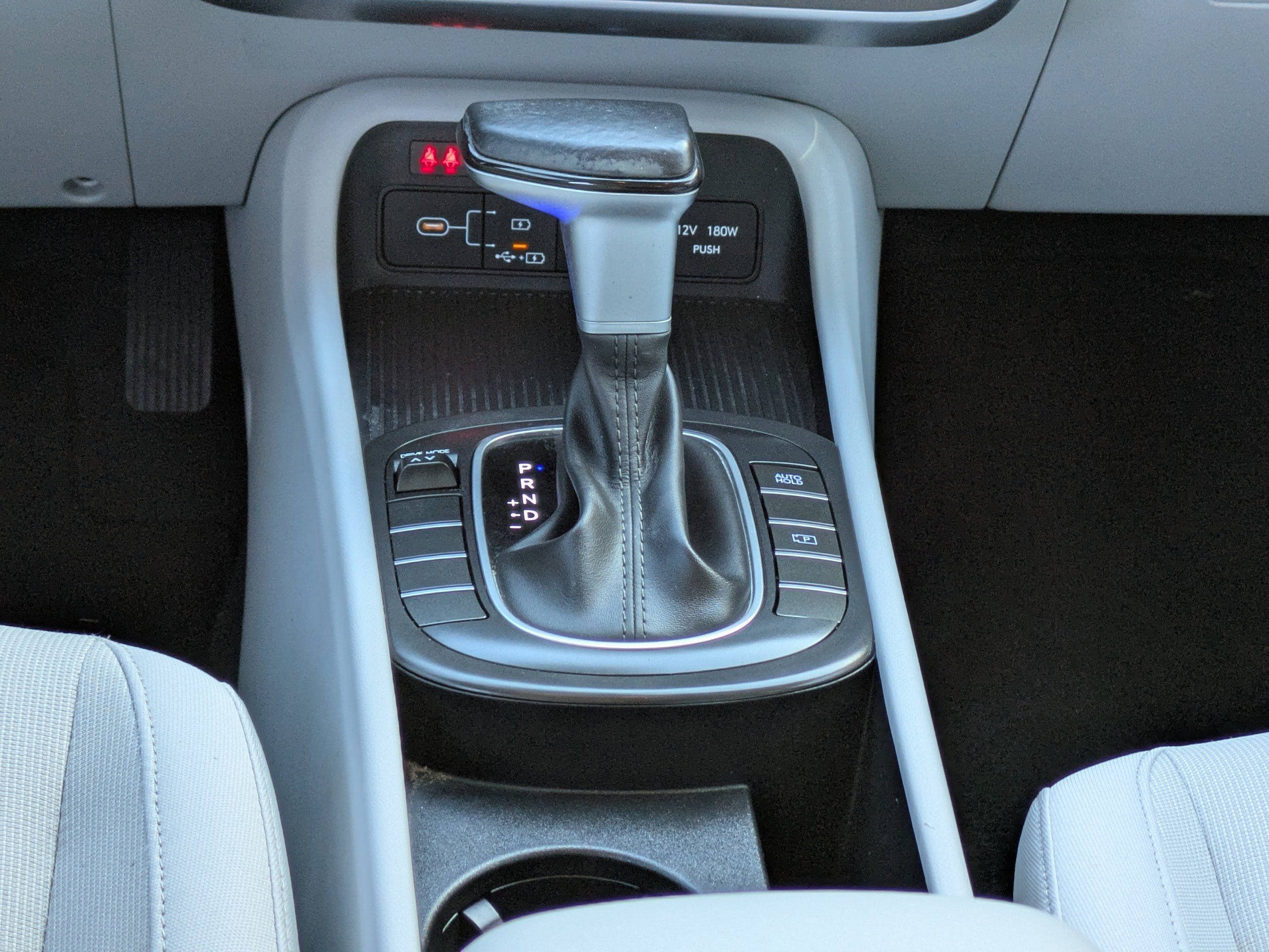 2024 Hyundai Kona SEL - Photo 20