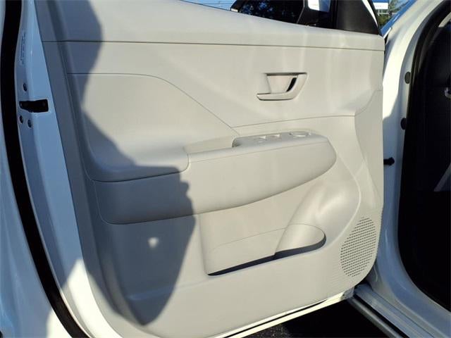 2025 Hyundai KONA ELECTRIC SEL