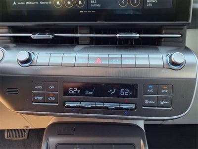 2025 Hyundai KONA ELECTRIC SEL