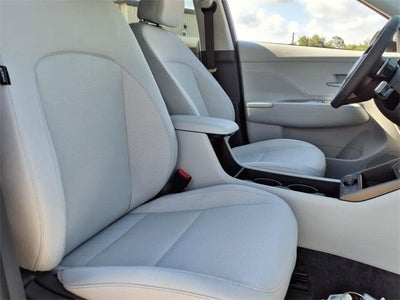 2025 Hyundai KONA SEL Convenience