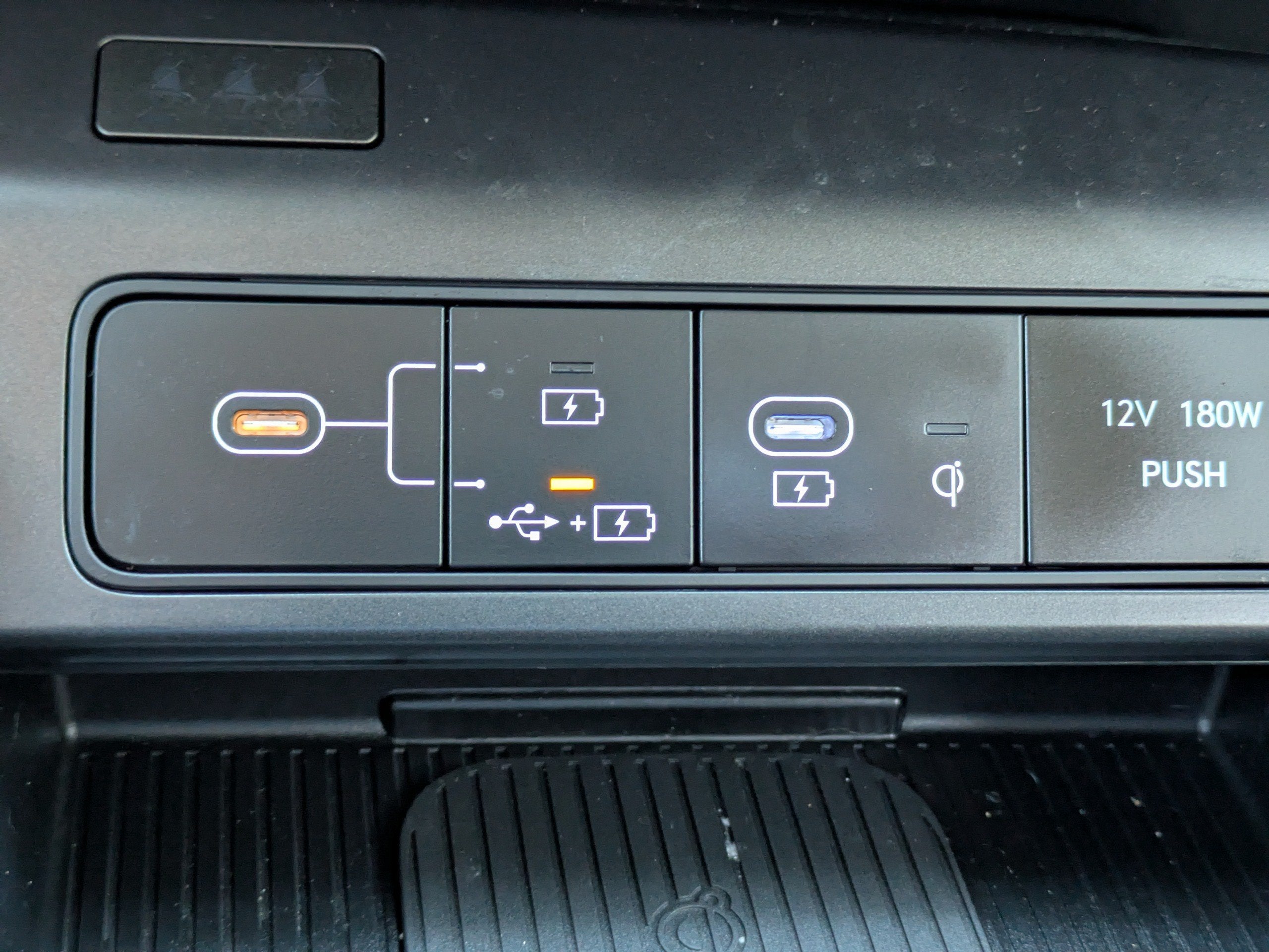 2024 Hyundai Kona Limited - Photo 26