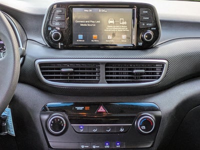 2021 Hyundai TUCSON SE