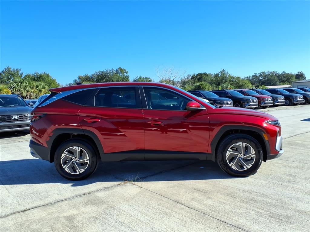 2026 Hyundai TUCSON HYBRID Blue SE