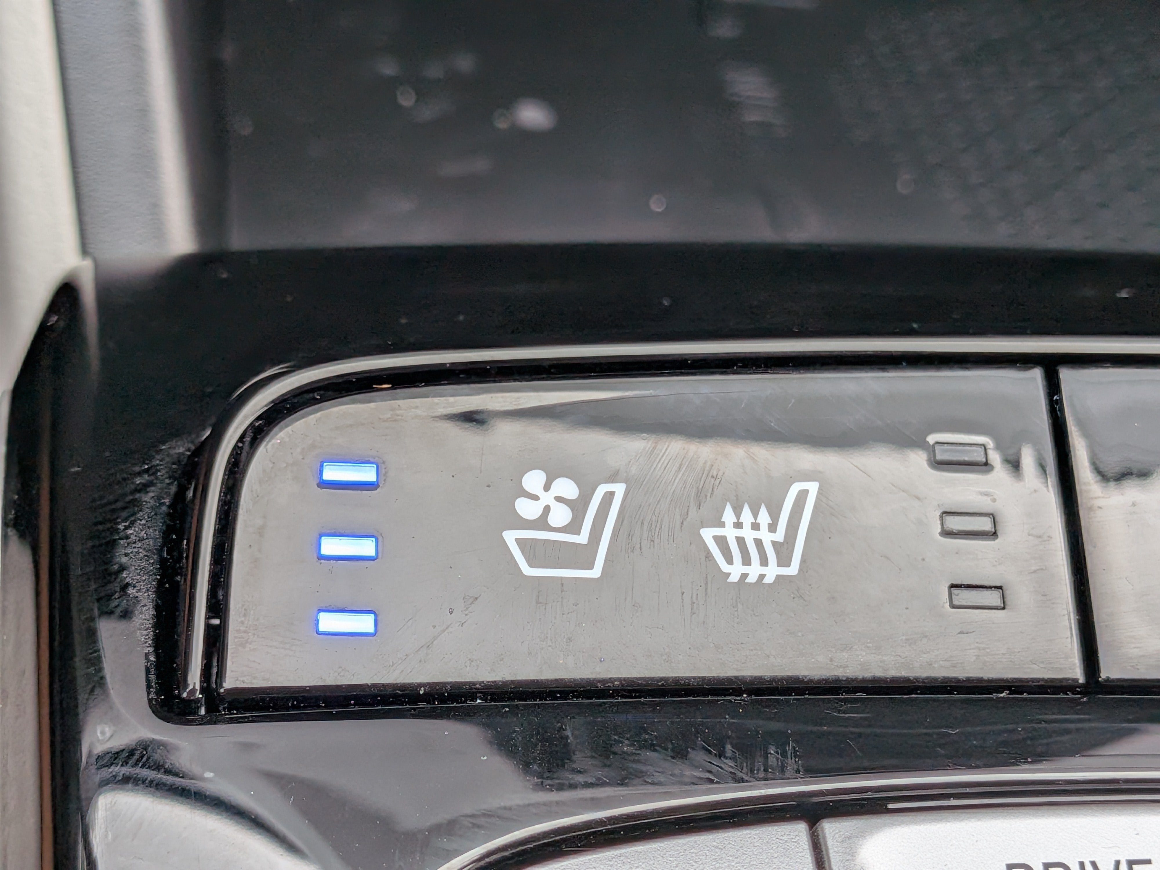 2022 Hyundai TUCSON HYBRID Limited