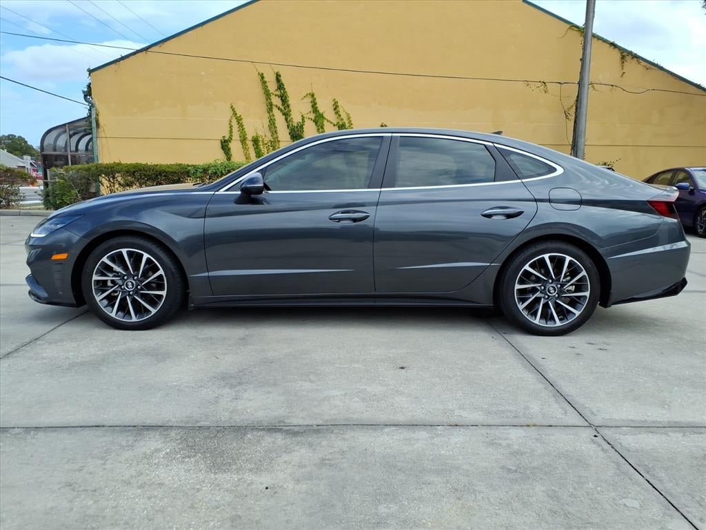 2022 Hyundai SONATA Limited