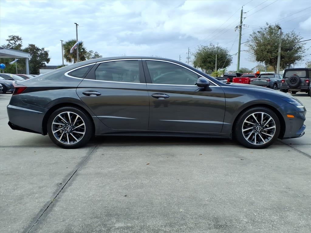 2022 Hyundai SONATA Limited