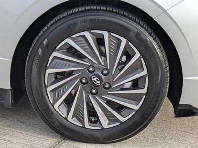 2026 Hyundai SONATA HYBRID SEL