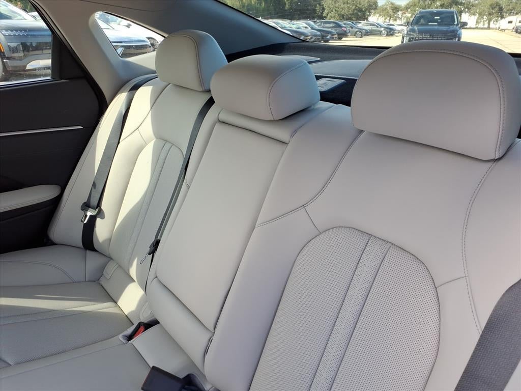 2025 Hyundai SONATA HYBRID Limited