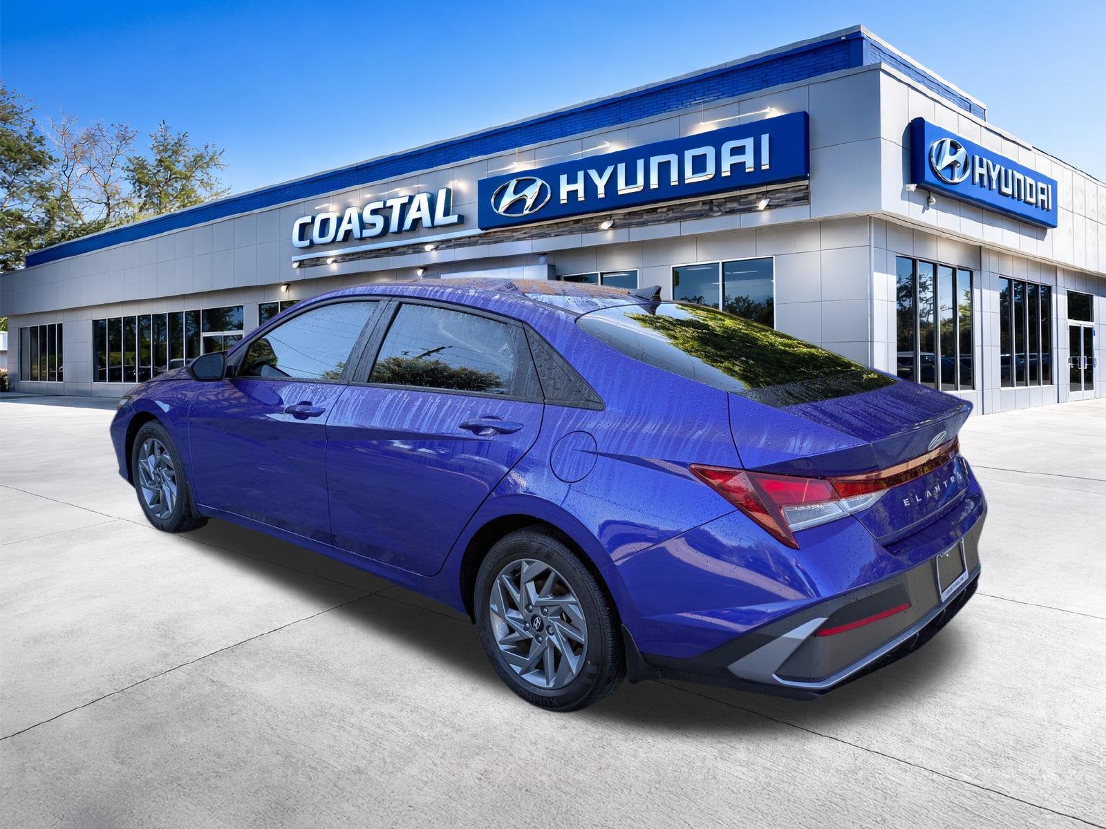 2024 Hyundai ELANTRA SEL