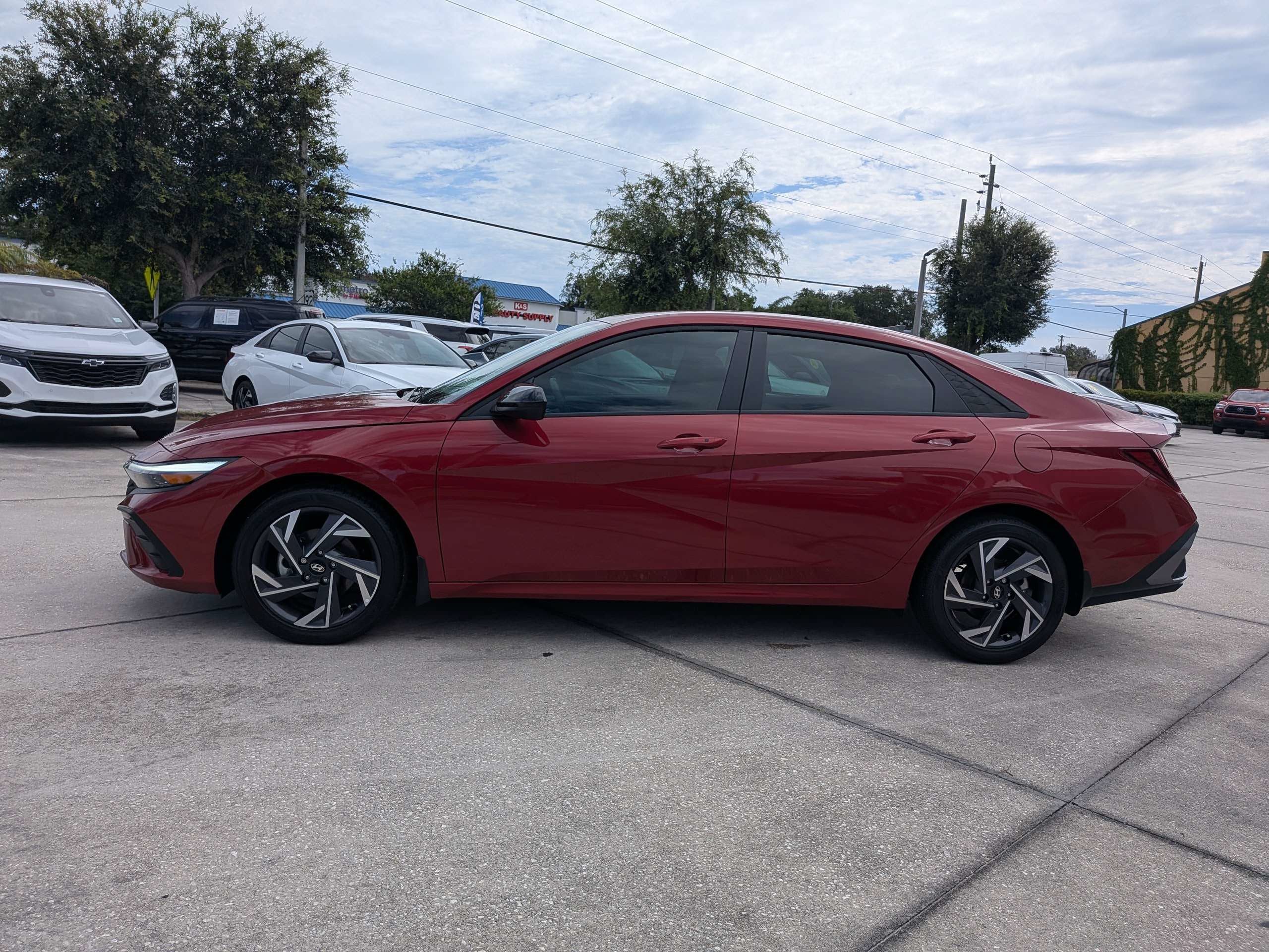 2025 Hyundai ELANTRA SEL Sport